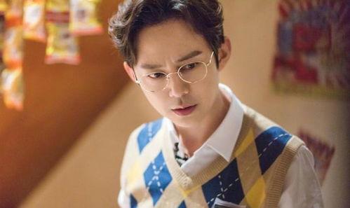 最新爆料何炅事件视频播放,真相与争议再引热议  第1张